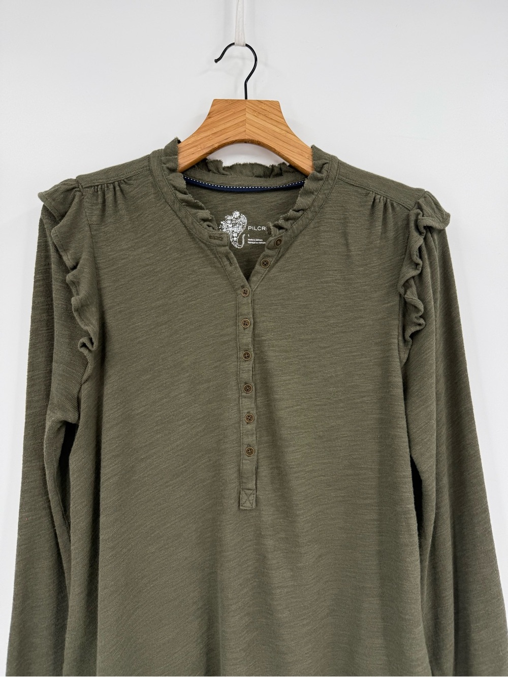 Anthropologie Pilcro Ruffle-Shoulder Henley Top in Olive Green Size L - Picture 3 of 13